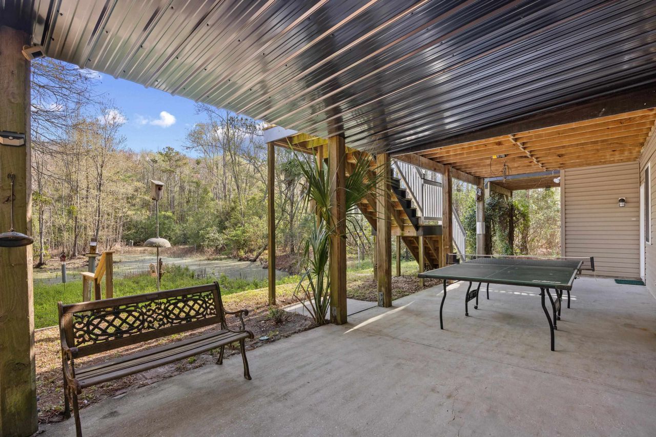 225 Red Maple Dr. Photo 34