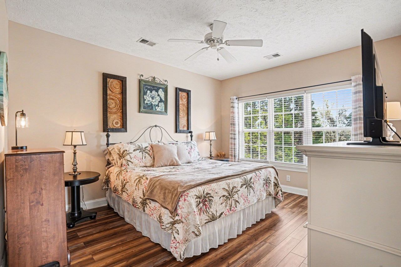 6000 Windsor Green Way  Photo 15