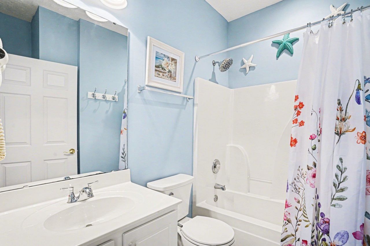 6000 Windsor Green Way  Photo 23