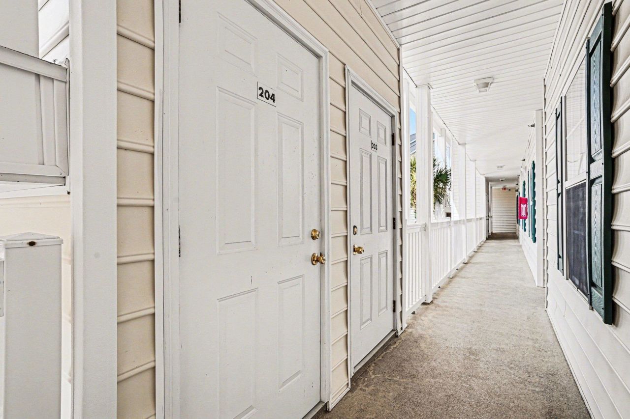 6000 Windsor Green Way  Photo 25