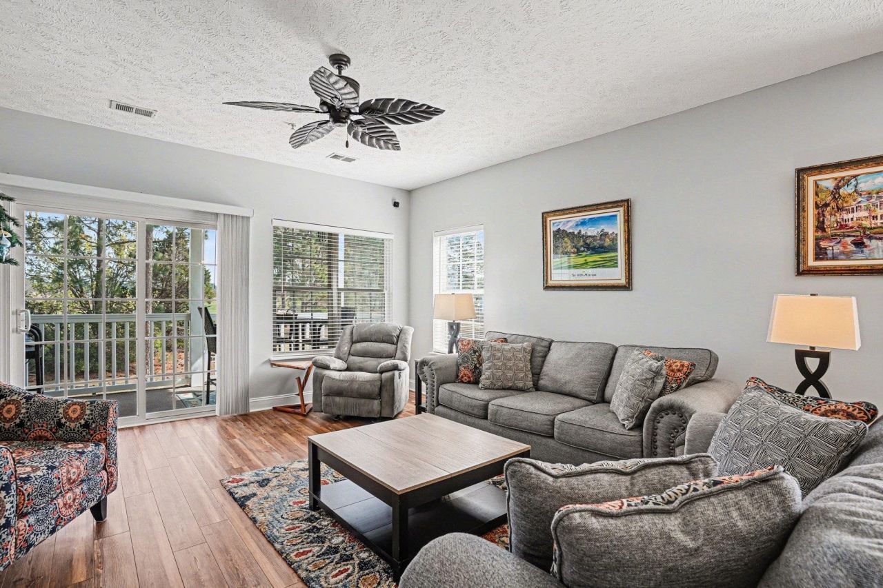 6000 Windsor Green Way  Photo 7