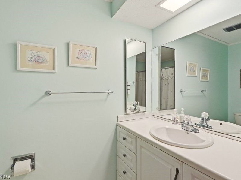 19281 Idlewood Trail, Unit 14-1, Strongsville, OH 44149 Photo 24