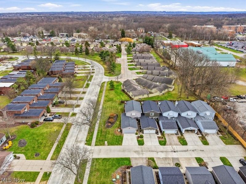 19281 Idlewood Trail, Unit 14-1, Strongsville, OH 44149 Photo 3