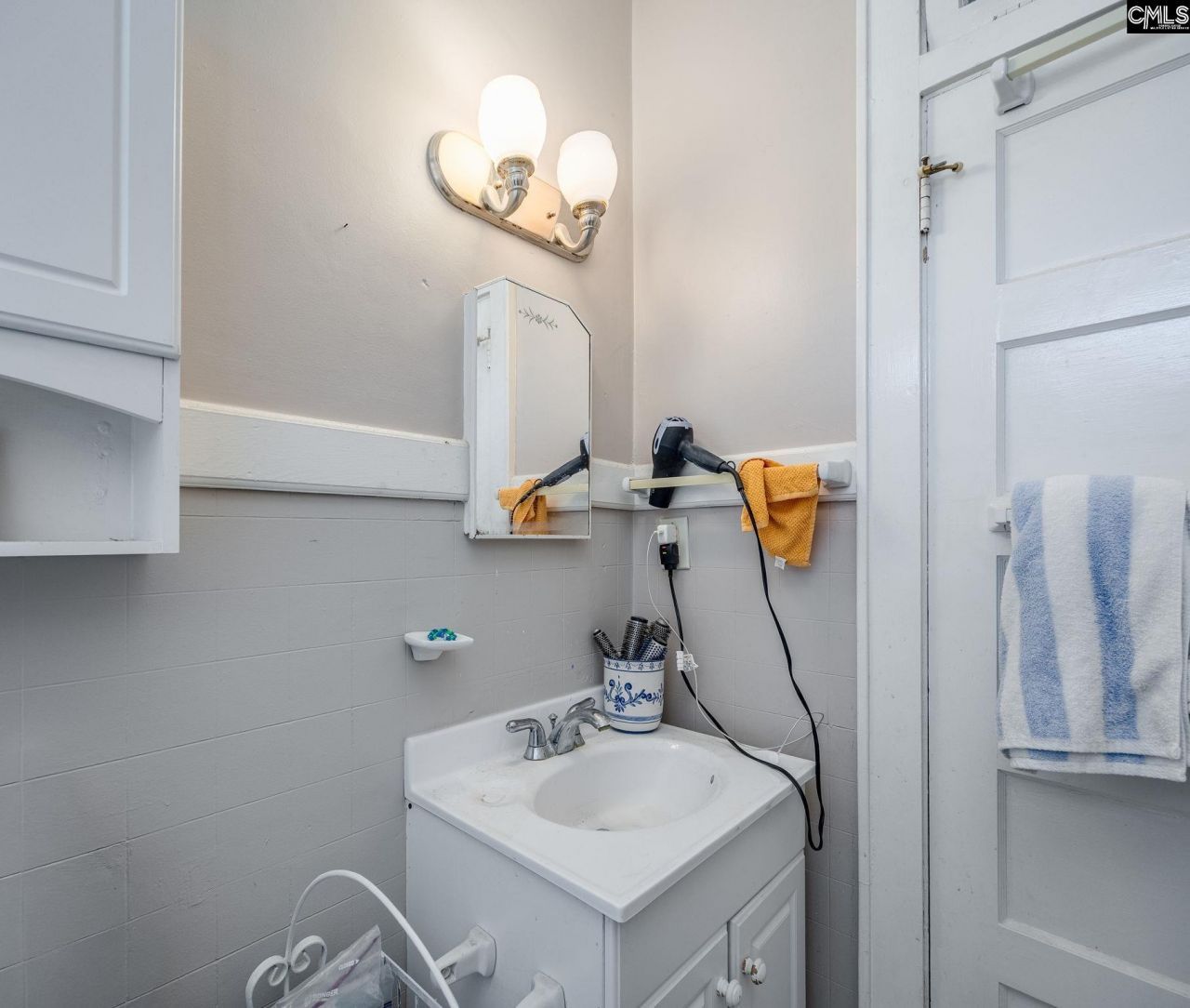 3517/3519 Wilmot Avenue Photo 35