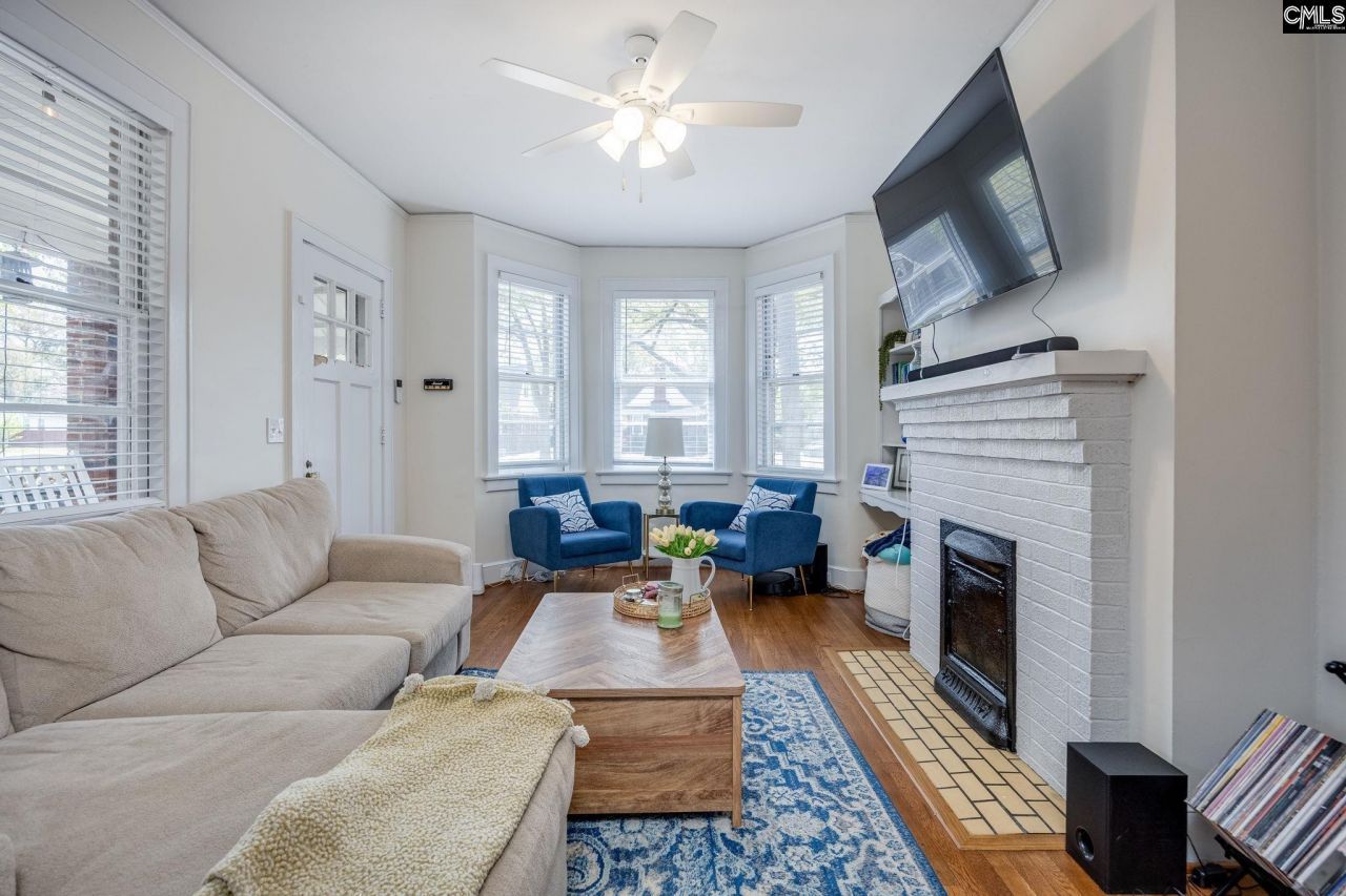 3517/3519 Wilmot Avenue Photo 5