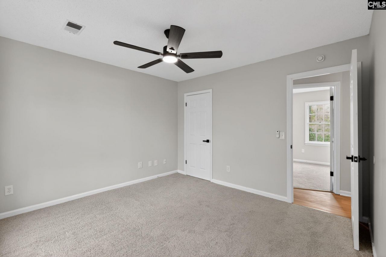 536 Kenton Drive  Photo 12