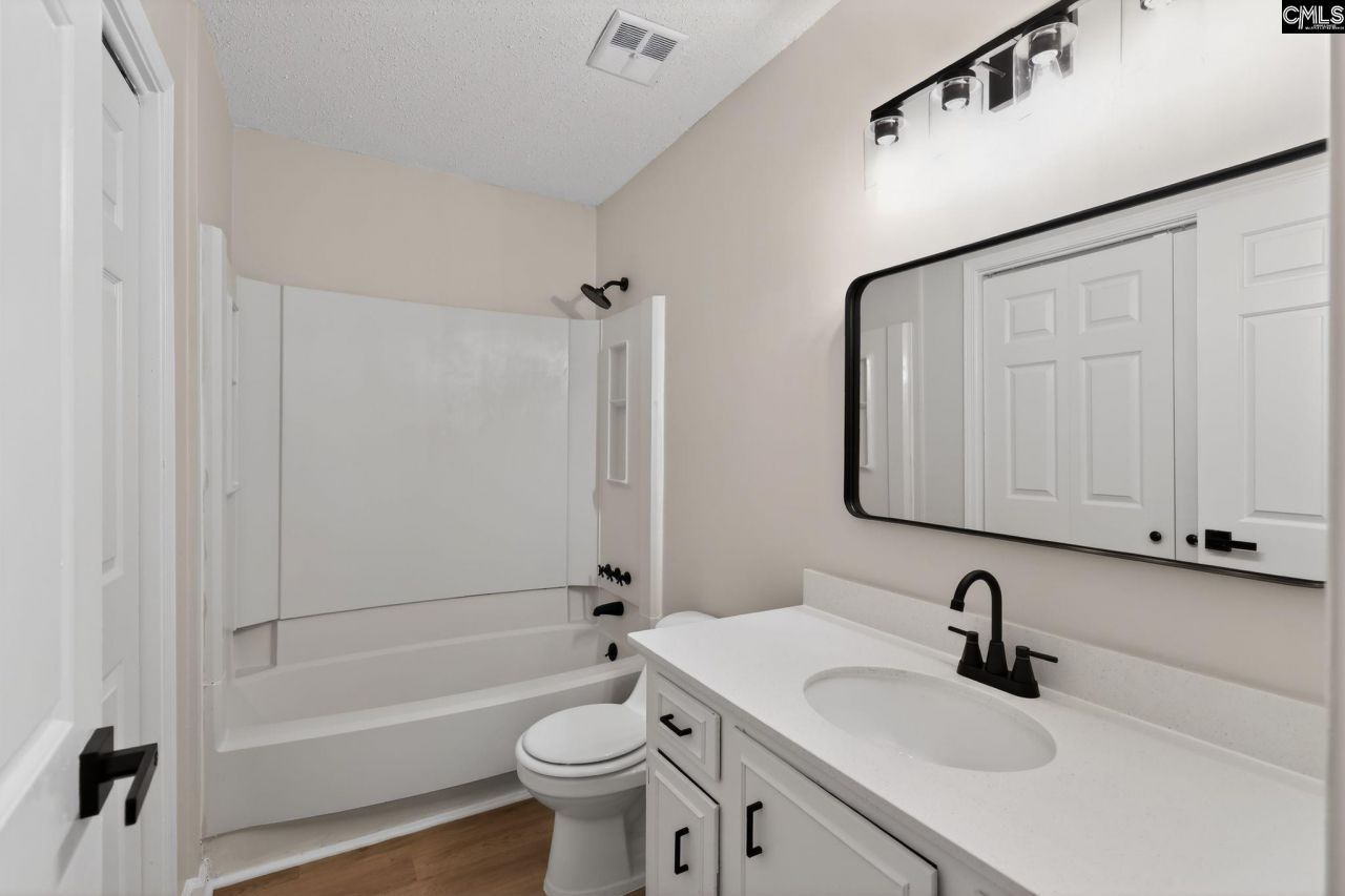 536 Kenton Drive  Photo 13