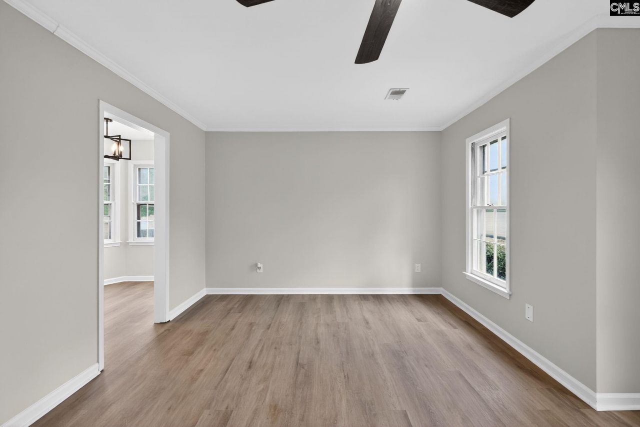 536 Kenton Drive  Photo 8