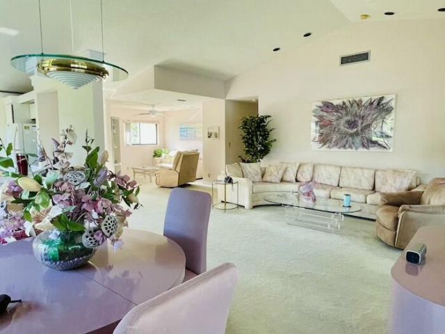 10656 Tropic Palm Avenue, Unit 202, Boynton Beach, FL 33437 Photo