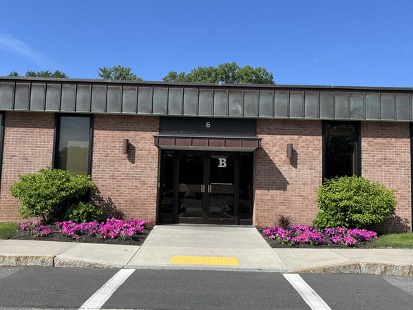 6 Executive Park Drive, Albany, NY 12203