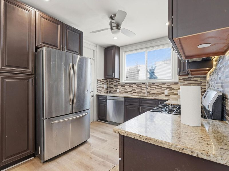 2282 Willamont Avenue, Columbus, OH 43219 Photo 8