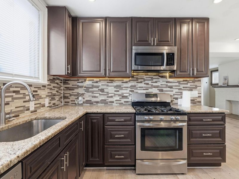 2282 Willamont Avenue, Columbus, OH 43219 Photo 9