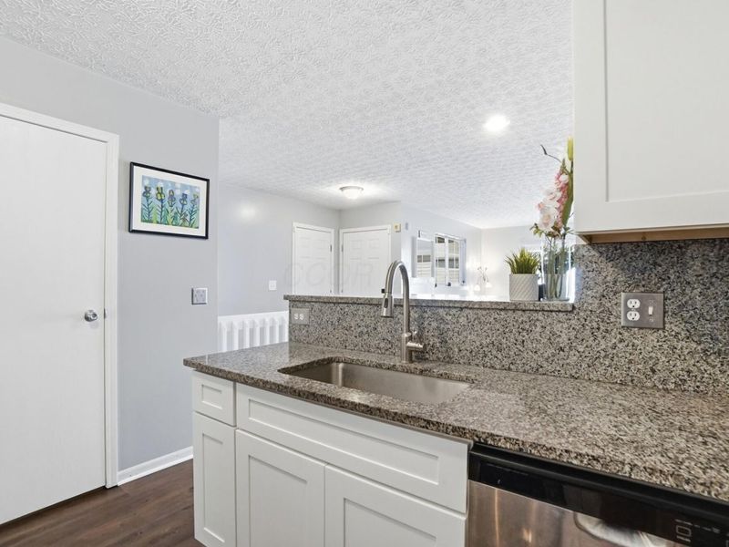 4042 Blendon Point Drive, Unit 57A, Columbus, OH 43230 Photo 16