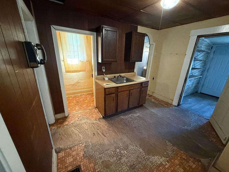 299 Whitethorne Avenue , Columbus, OH 43223 Photo 11