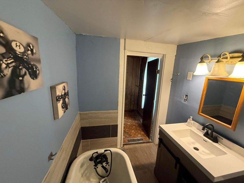 299 Whitethorne Avenue , Columbus, OH 43223 Photo 17