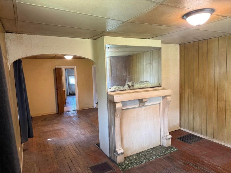 299 Whitethorne Avenue , Columbus, OH 43223 Photo 6