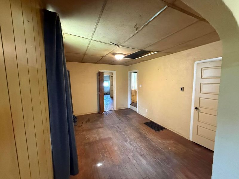 299 Whitethorne Avenue , Columbus, OH 43223 Photo 8