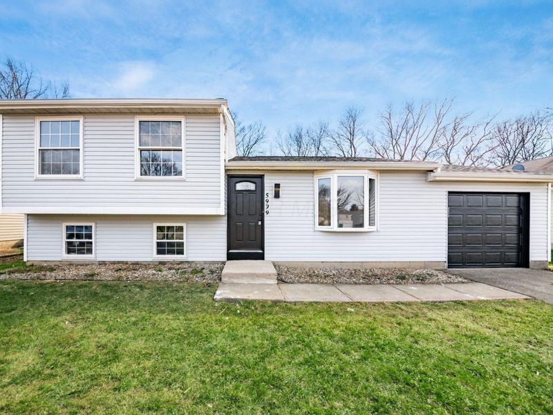 5999 Parkglen Road , Galloway, OH 43119 Photo 1