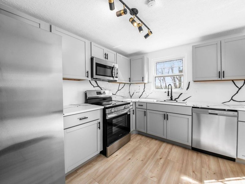 5999 Parkglen Road , Galloway, OH 43119 Photo 17