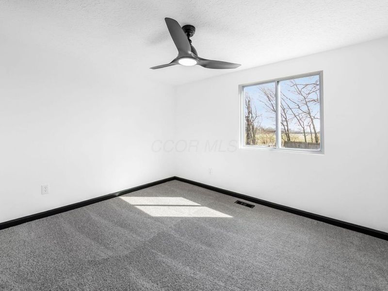 5999 Parkglen Road , Galloway, OH 43119 Photo 21