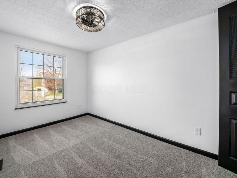 5999 Parkglen Road , Galloway, OH 43119 Photo 24