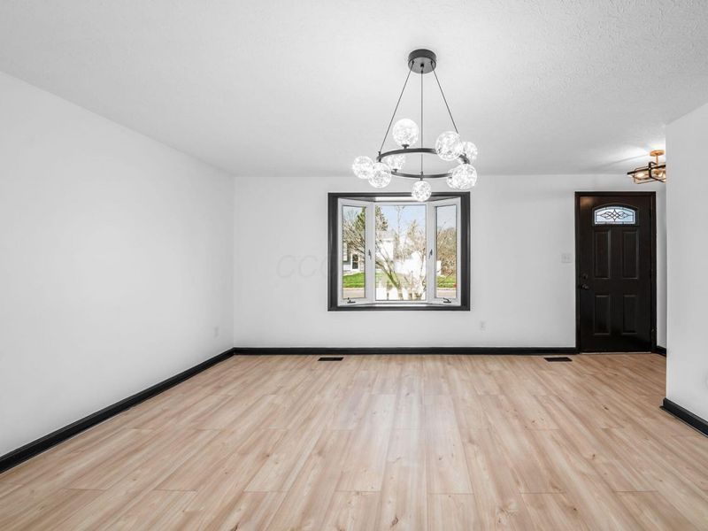 5999 Parkglen Road , Galloway, OH 43119 Photo 9