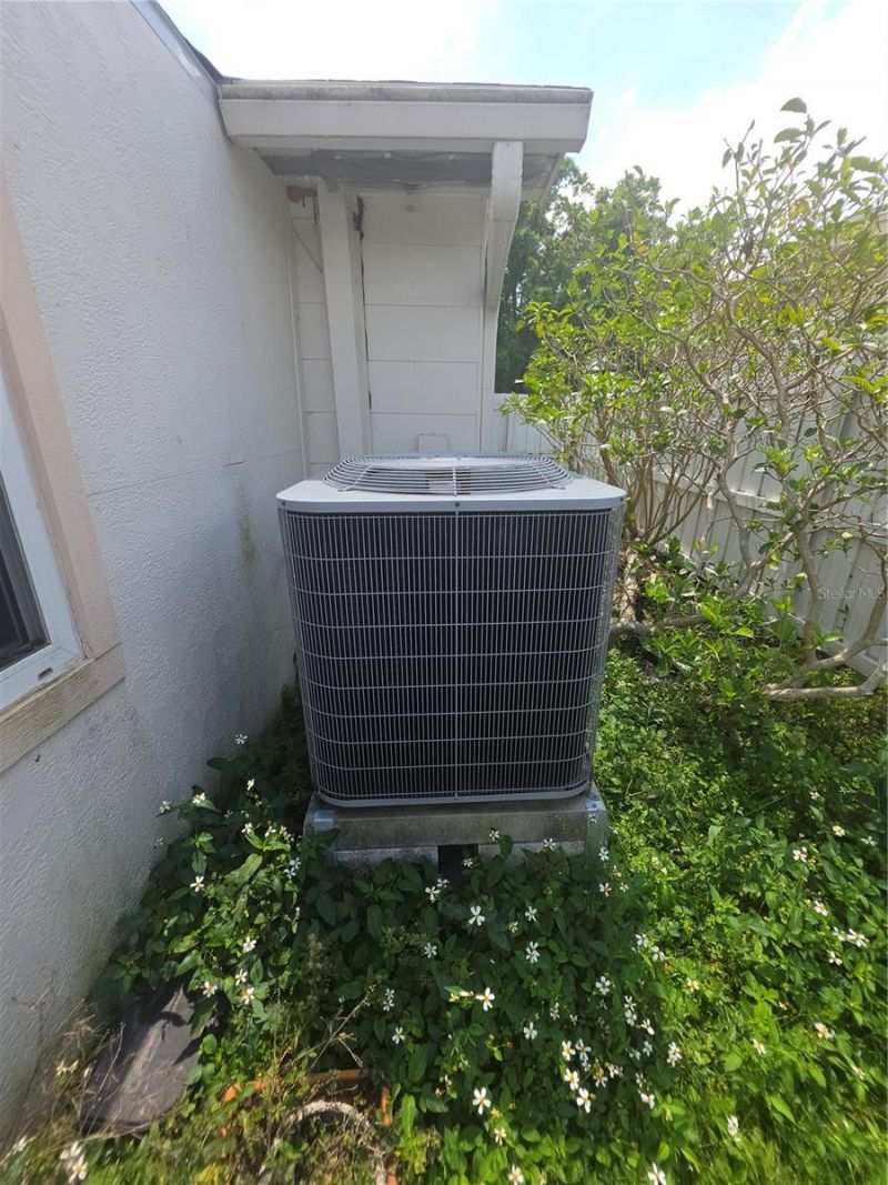 725 43rd Avenue N, Saint Petersburg, FL 33703 Photo