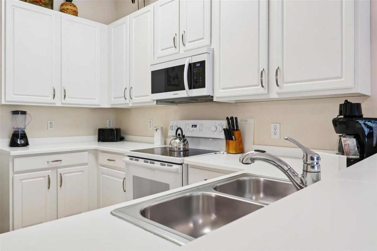 915 New Providence, Unit 303, Davenport, FL 33897 Photo