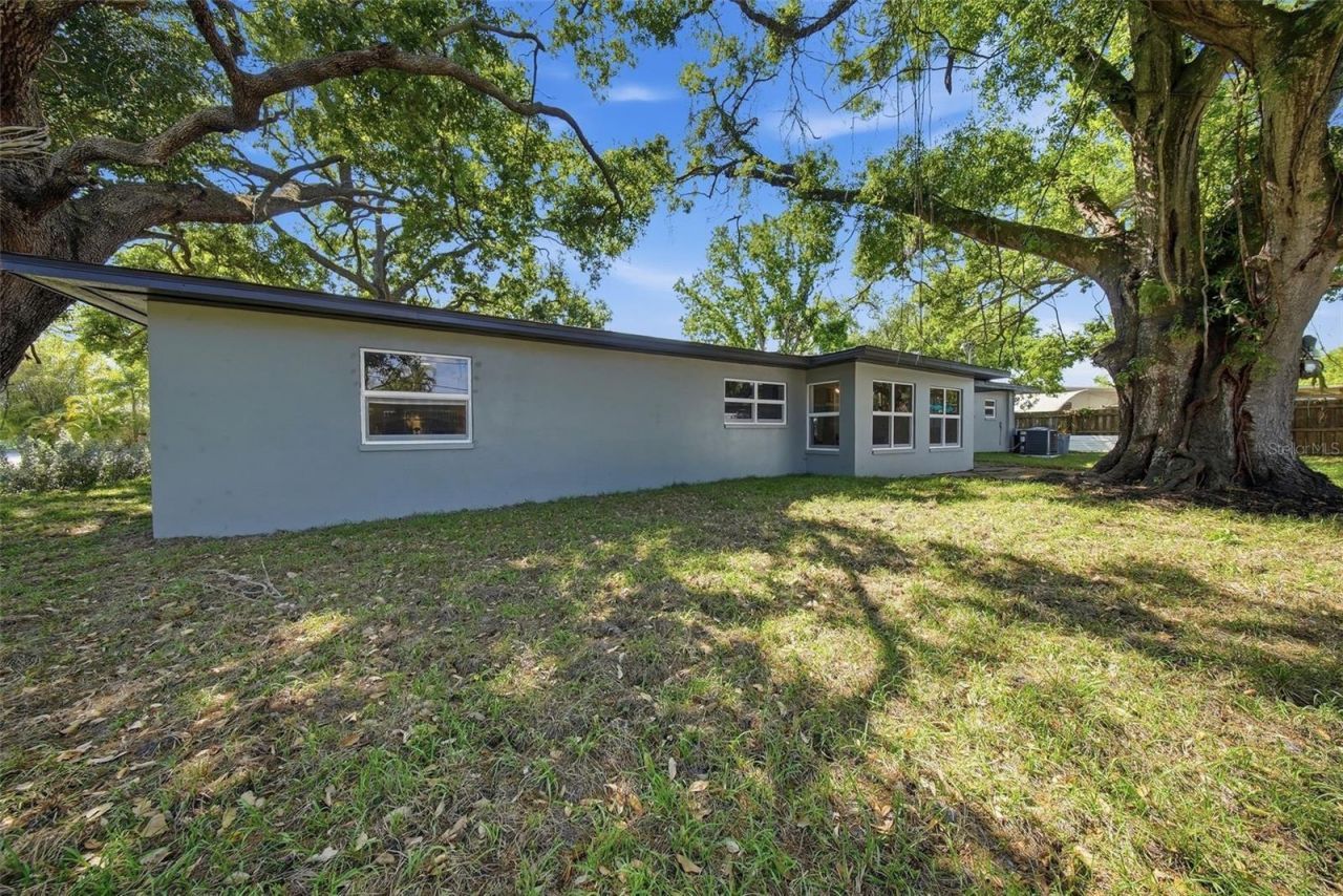 1125 77th Street N, Saint Petersburg, FL 33710 Photo