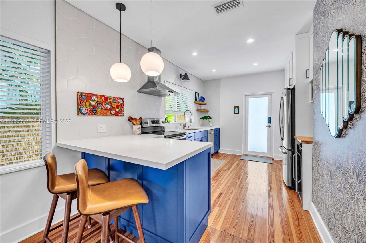 1337 SW 15th St , Miami, FL 33145 Photo