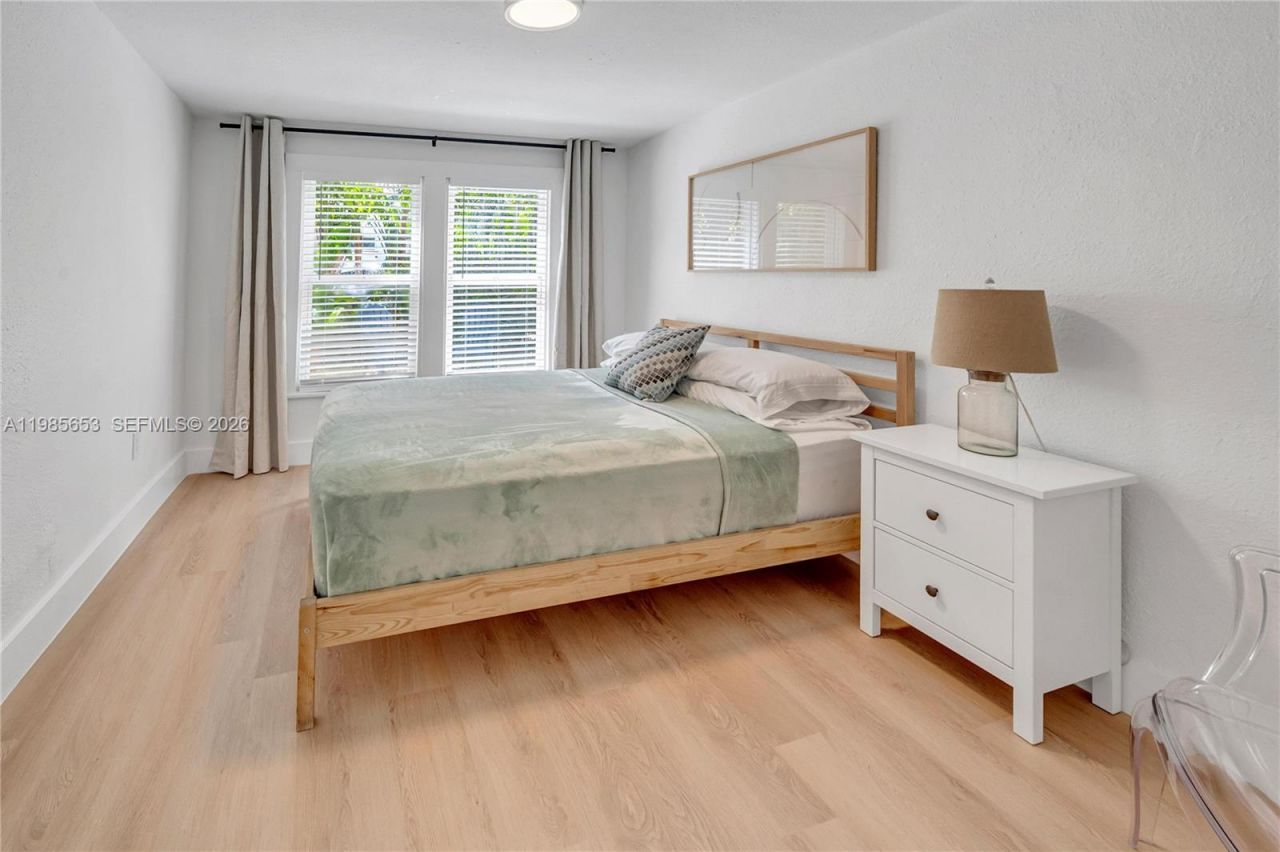 1337 SW 15th St , Miami, FL 33145 Photo