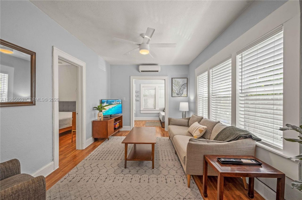 1337 SW 15th St , Miami, FL 33145 Photo