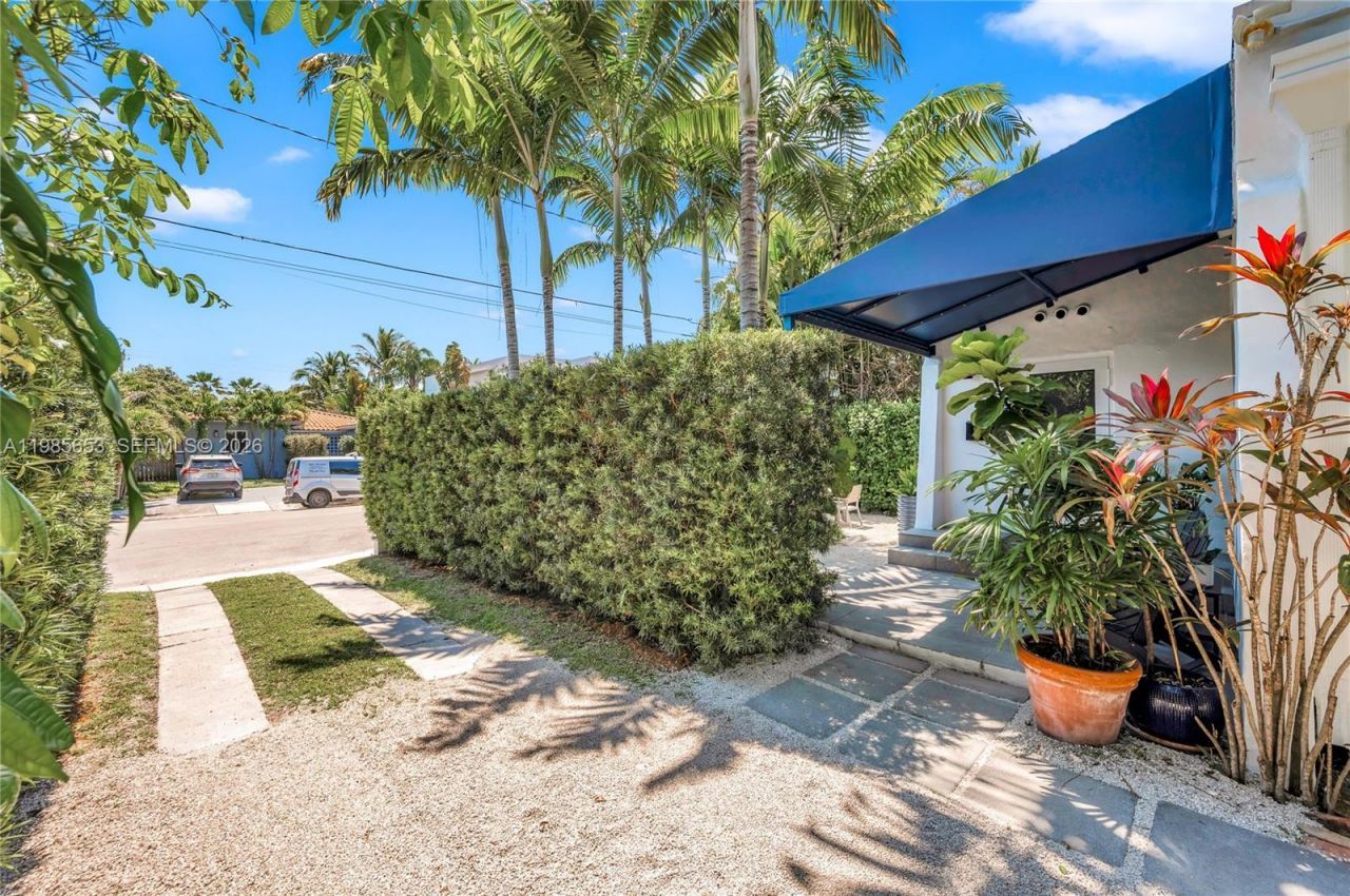 1337 SW 15th St , Miami, FL 33145 Photo