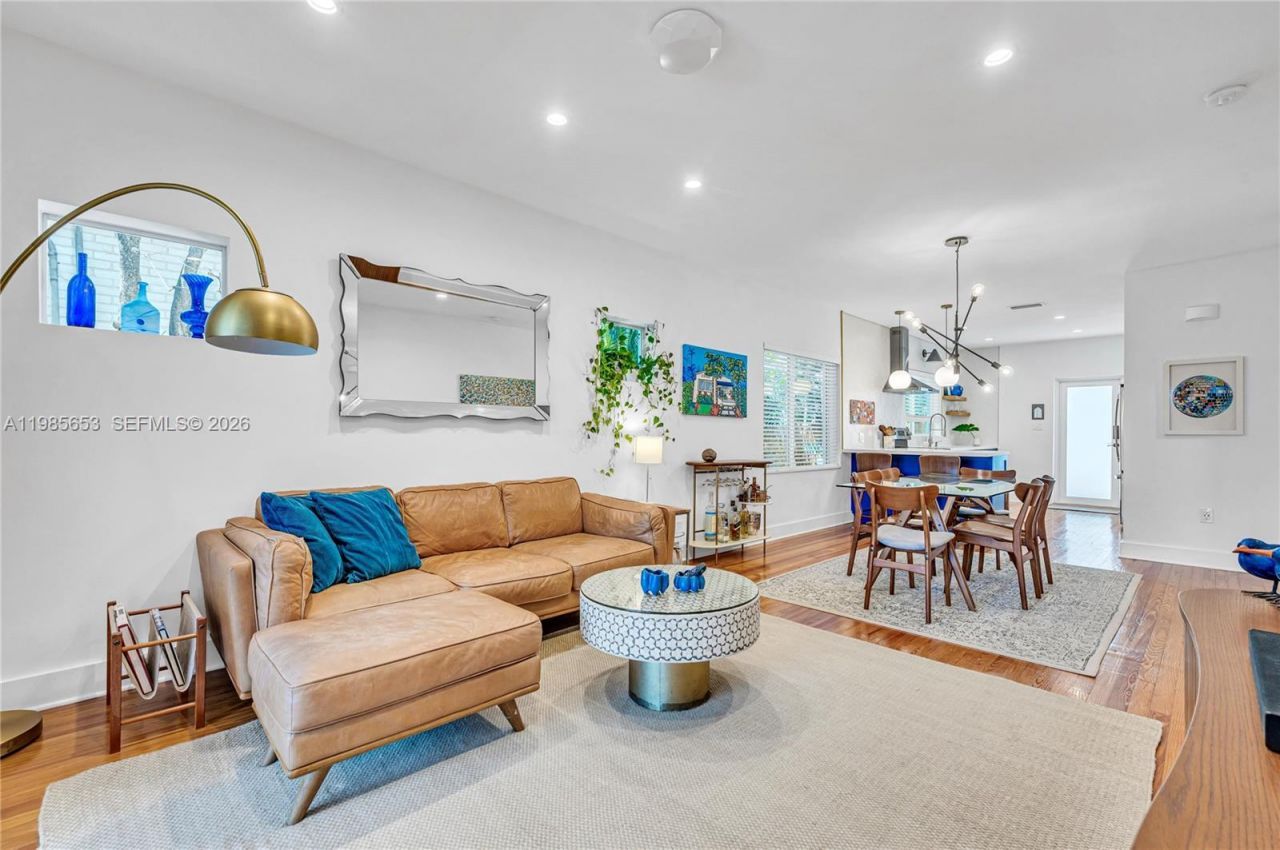 1337 SW 15th St , Miami, FL 33145 Photo