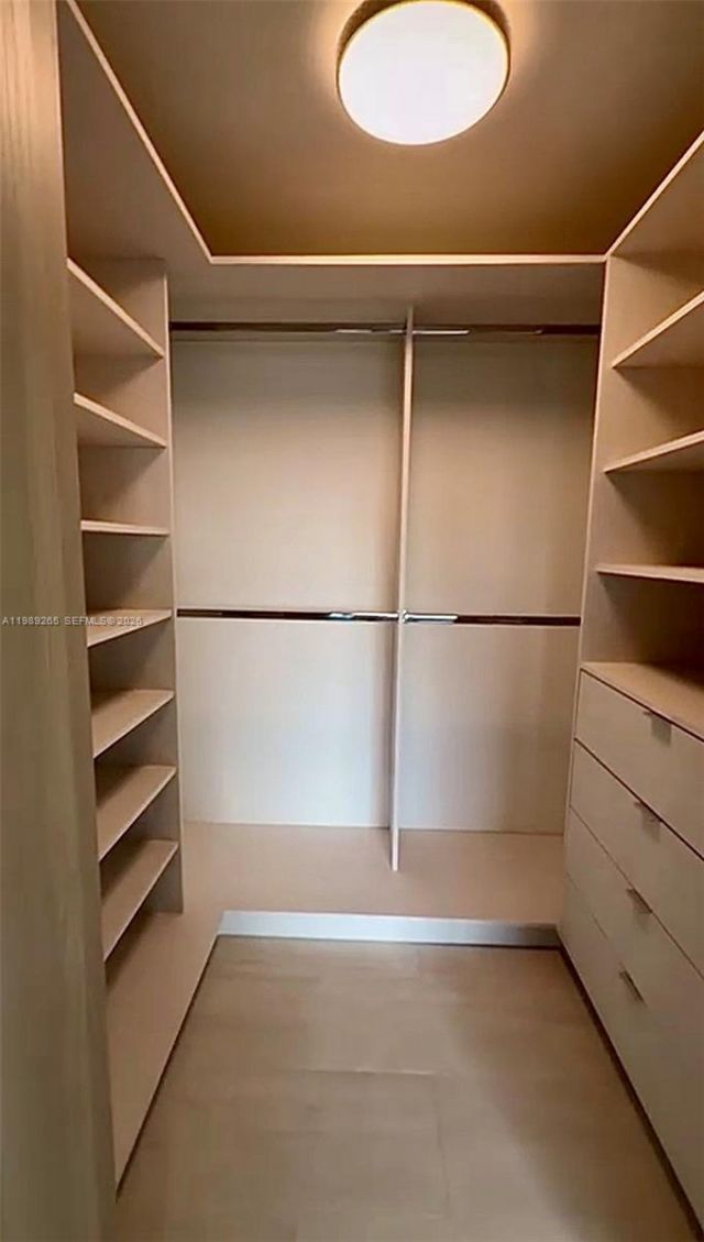 1000 Brickell Plz, Unit 2008, Miami, FL 33131 Photo