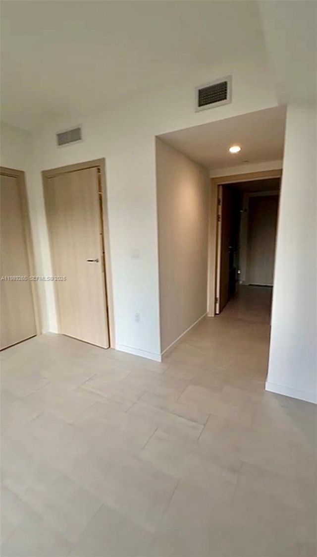 1000 Brickell Plz, Unit 2008, Miami, FL 33131 Photo