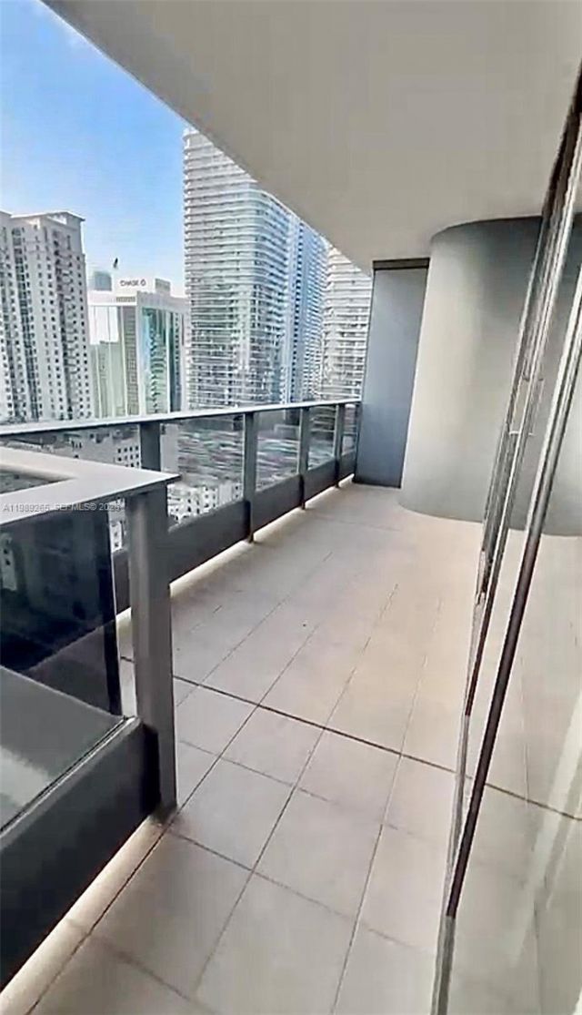 1000 Brickell Plz, Unit 2008, Miami, FL 33131 Photo