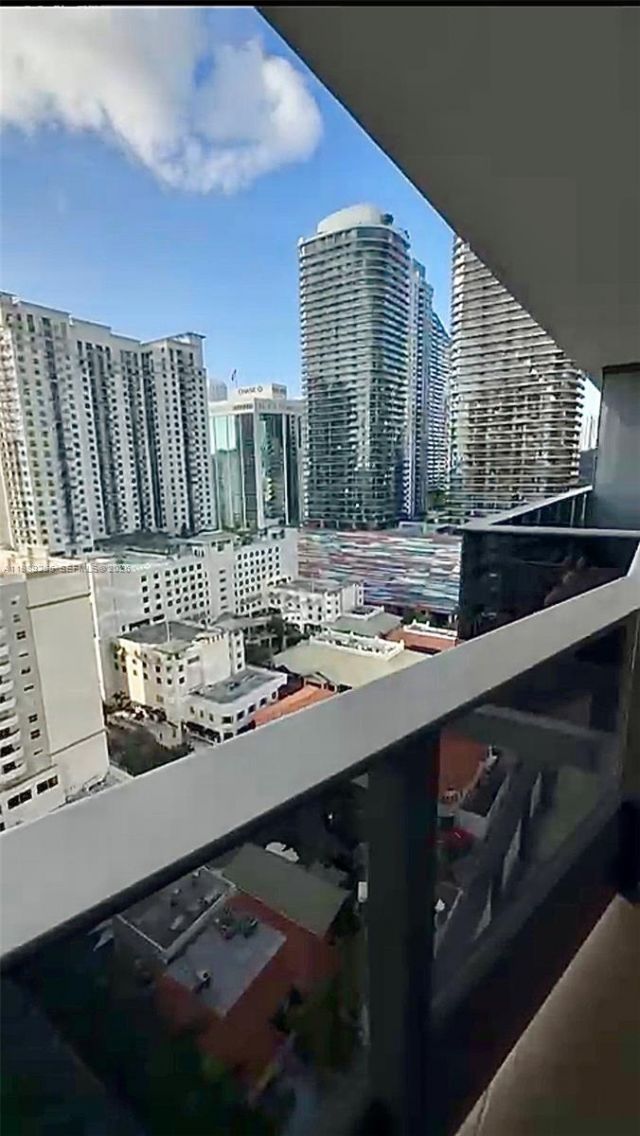 1000 Brickell Plz, Unit 2008, Miami, FL 33131 Photo
