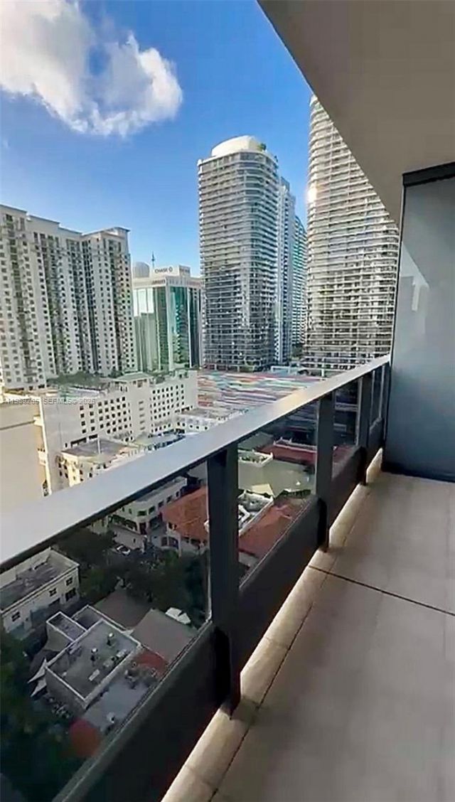 1000 Brickell Plz, Unit 2008, Miami, FL 33131 Photo