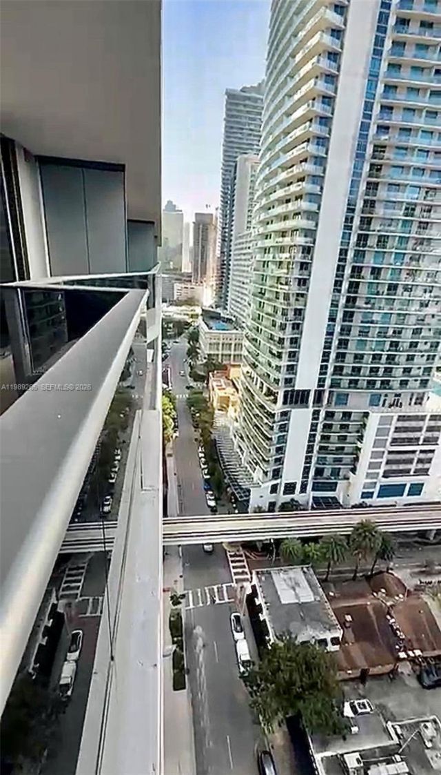 1000 Brickell Plz, Unit 2008, Miami, FL 33131 Photo