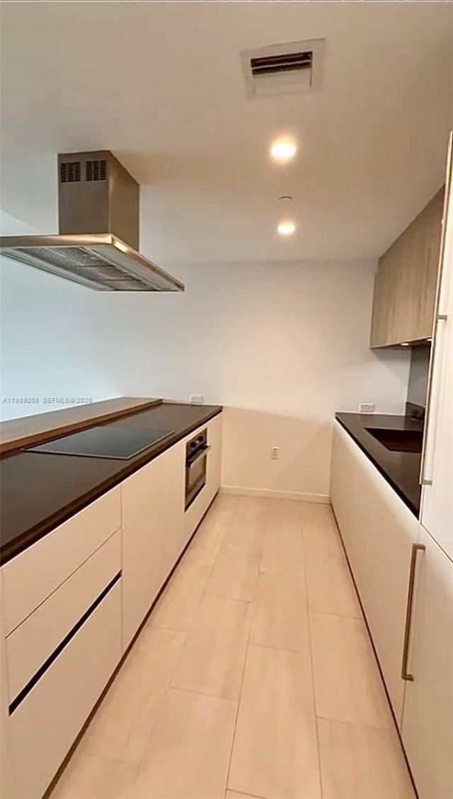 1000 Brickell Plz, Unit 2008, Miami, FL 33131 Photo