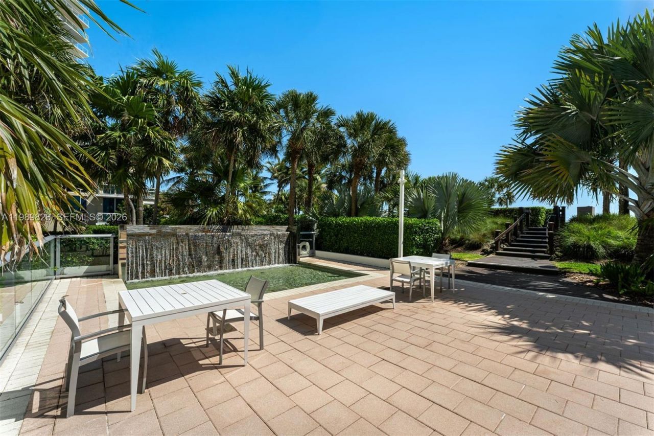 3739 Collins Ave, Unit N-604, Miami Beach, FL 33140 Photo