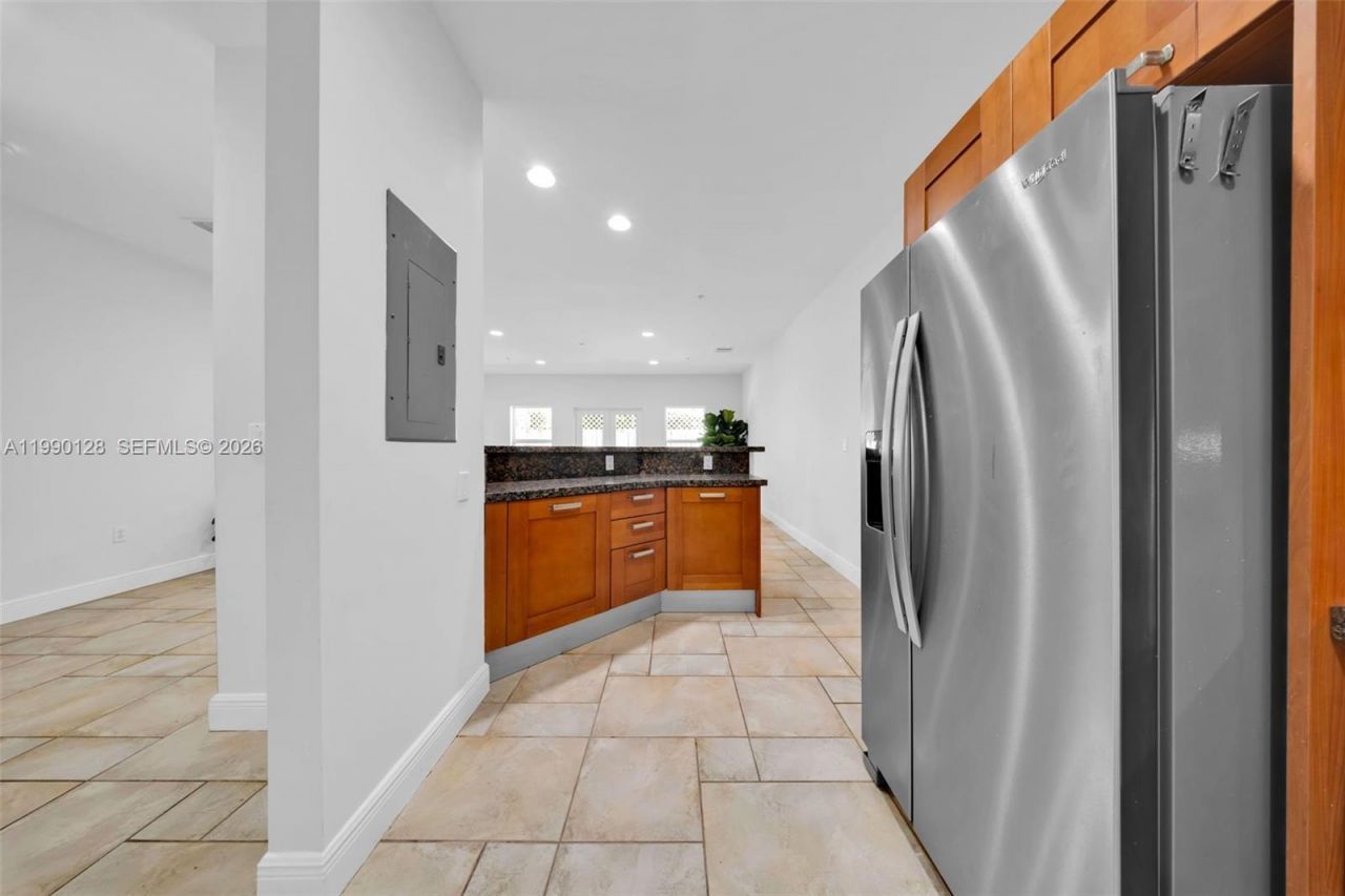 2917 SW 30th Ct , Unit 2917, Miami, FL 33133 Photo