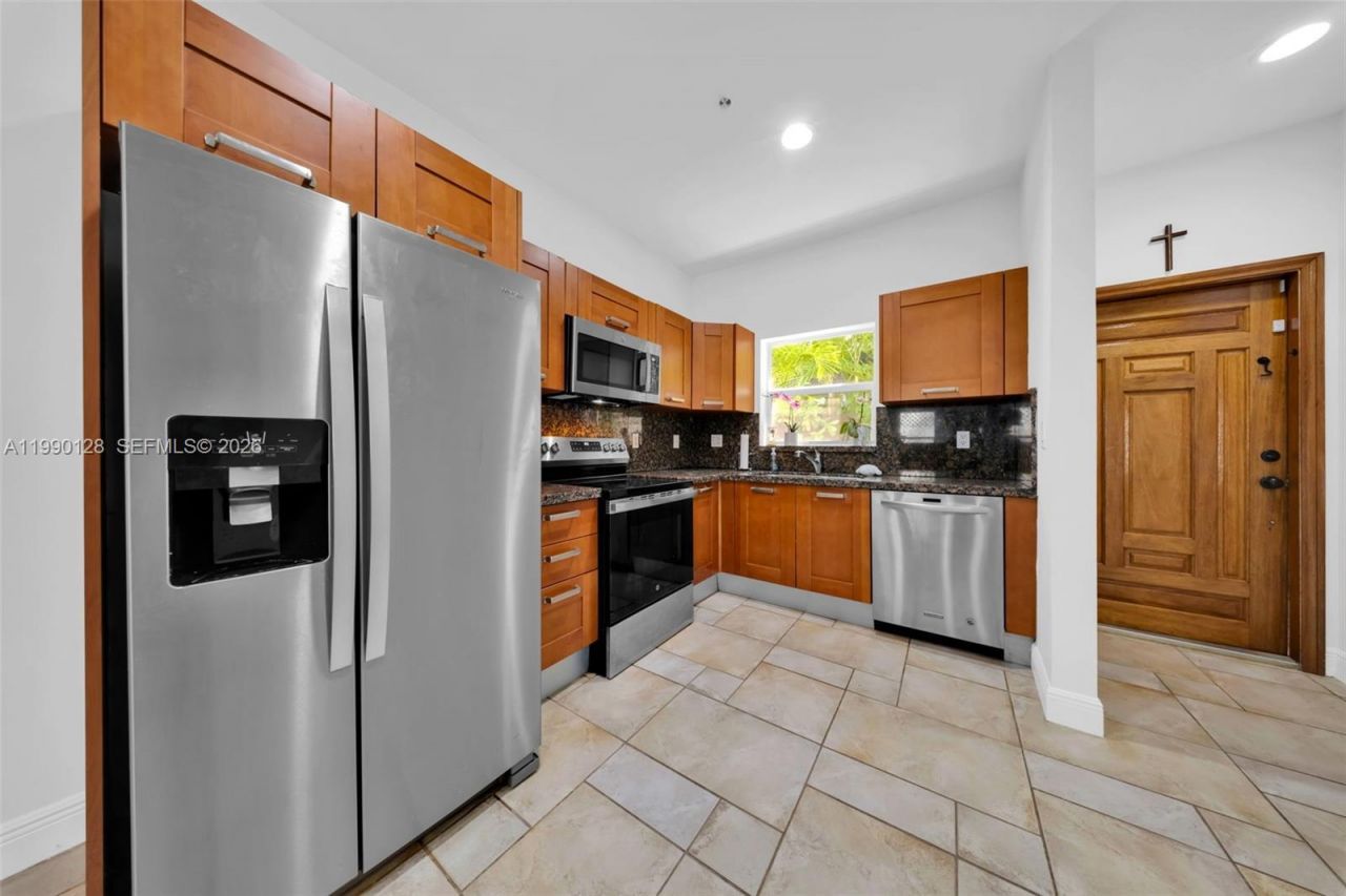 2917 SW 30th Ct , Unit 2917, Miami, FL 33133 Photo