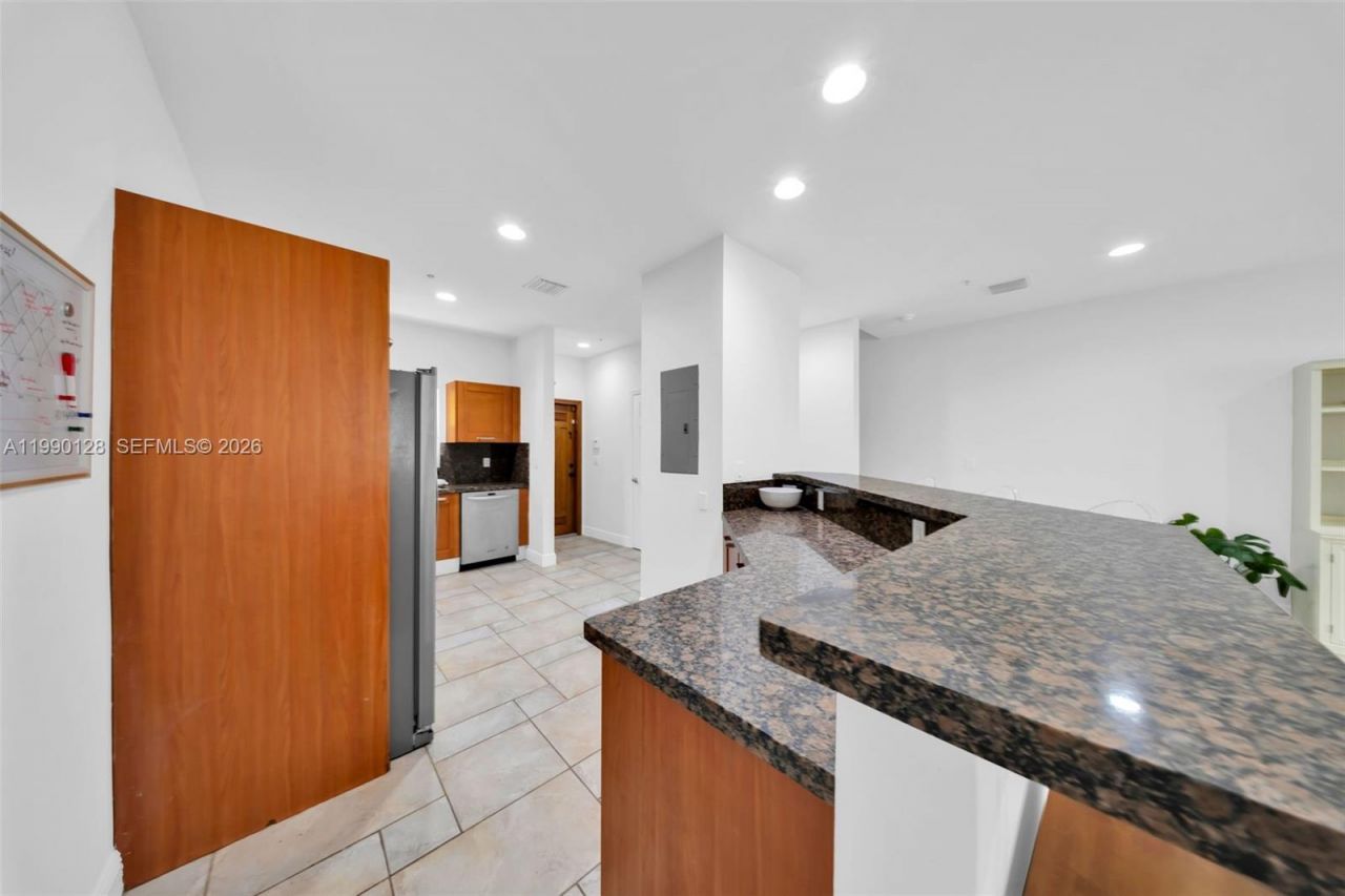 2917 SW 30th Ct , Unit 2917, Miami, FL 33133 Photo