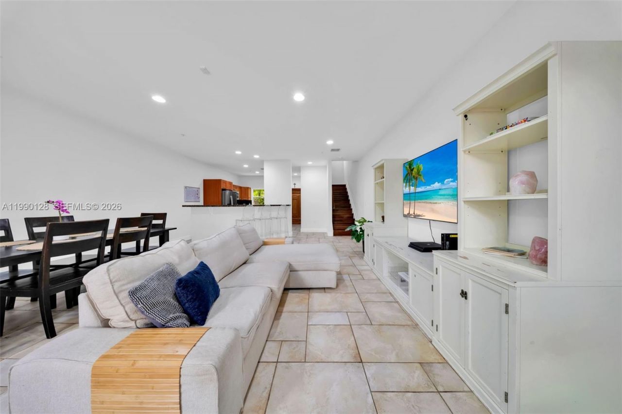 2917 SW 30th Ct , Unit 2917, Miami, FL 33133 Photo