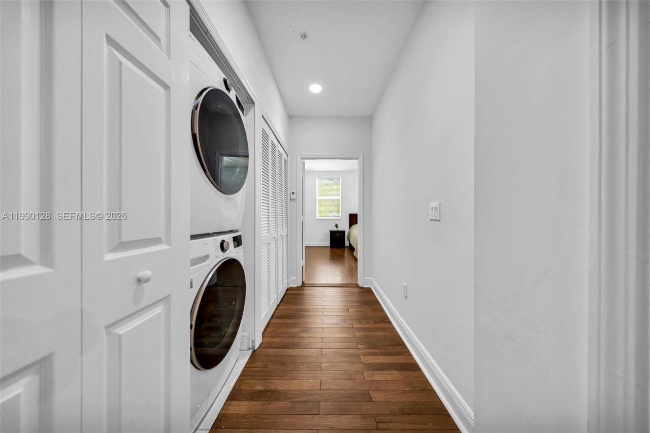 2917 SW 30th Ct , Unit 2917, Miami, FL 33133 Photo