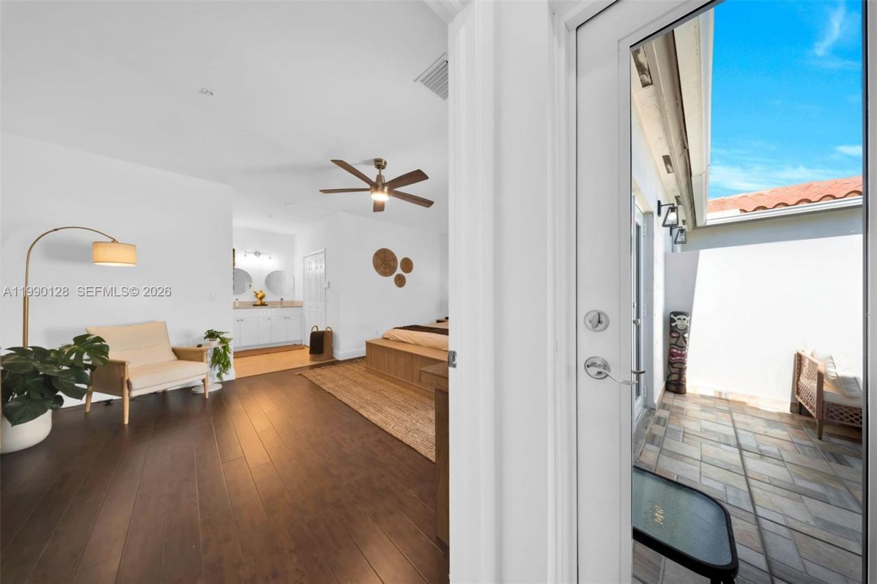 2917 SW 30th Ct , Unit 2917, Miami, FL 33133 Photo