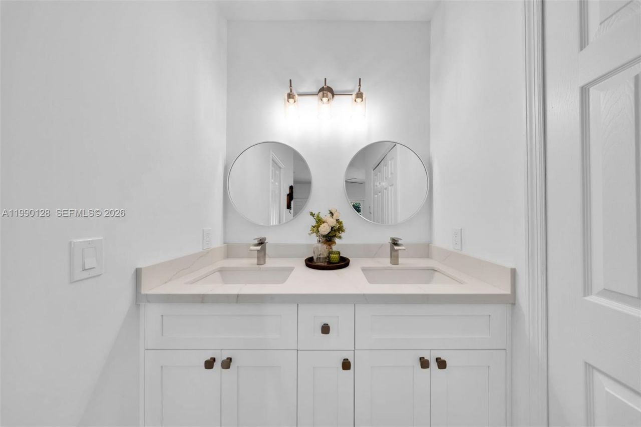 2917 SW 30th Ct , Unit 2917, Miami, FL 33133 Photo