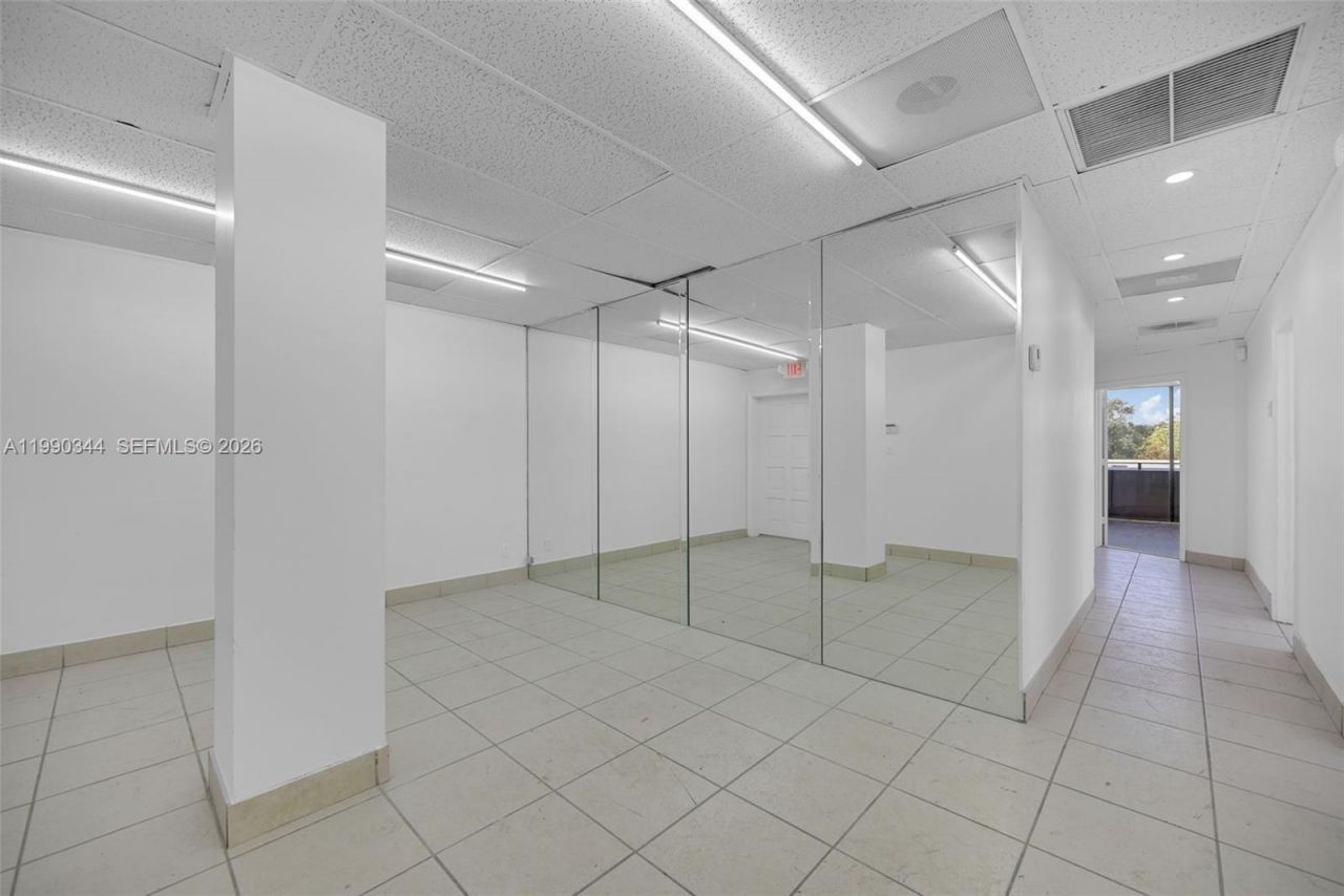 3801 N University Dr, Unit 311, Sunrise, FL 33351 Photo